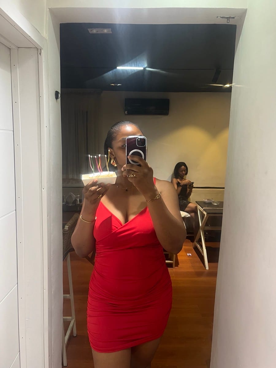 Customer photo review of Robe Courte Froncée à Bretelles