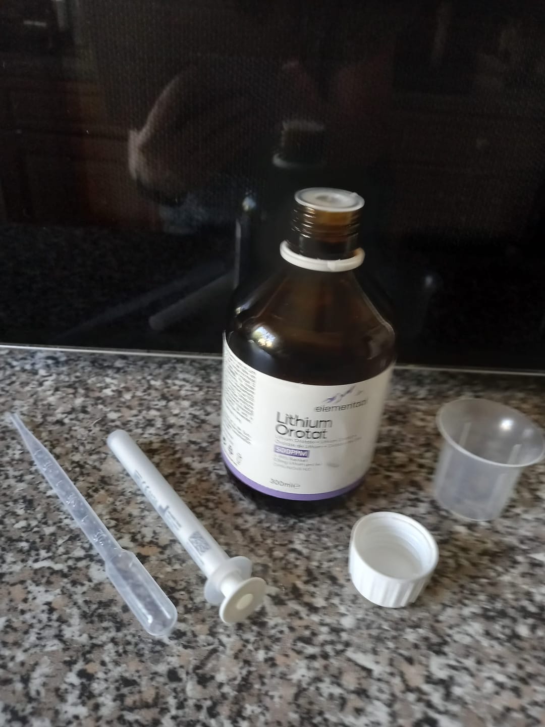 Customer photo review of Elementaal® Lithium Orotat | inkl. Dosierspritze, Messbecher & Pipette