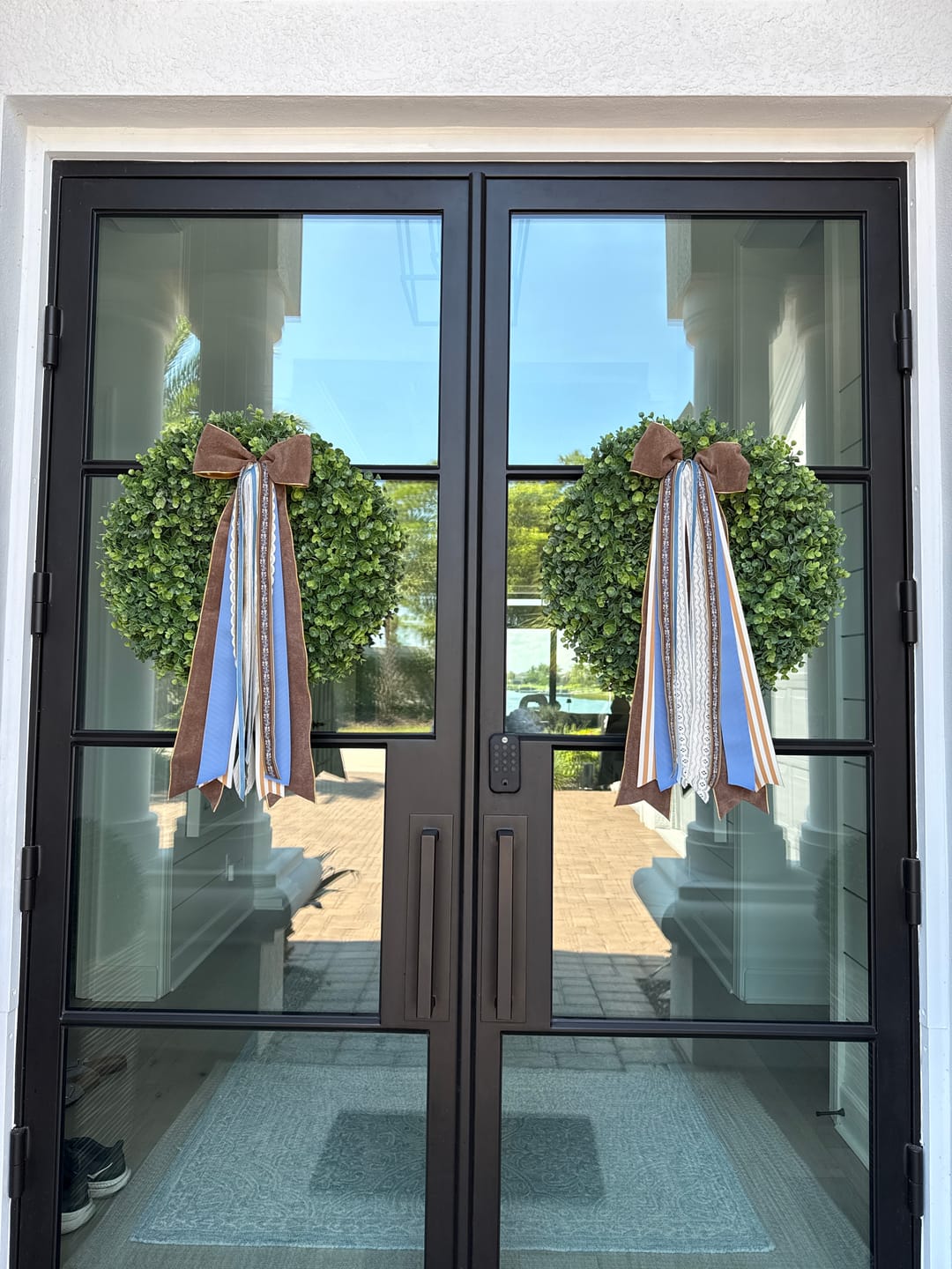 Customer photo review of Autumn Manor Wreath Ribbon