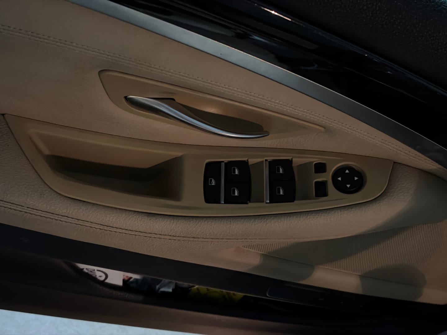 Customer photo review of For BMW 5 Series F10/F11 Inner Door Handle Cover Set – No-Disassembly Fix for Sticky/Melting Handles (2011–2017)