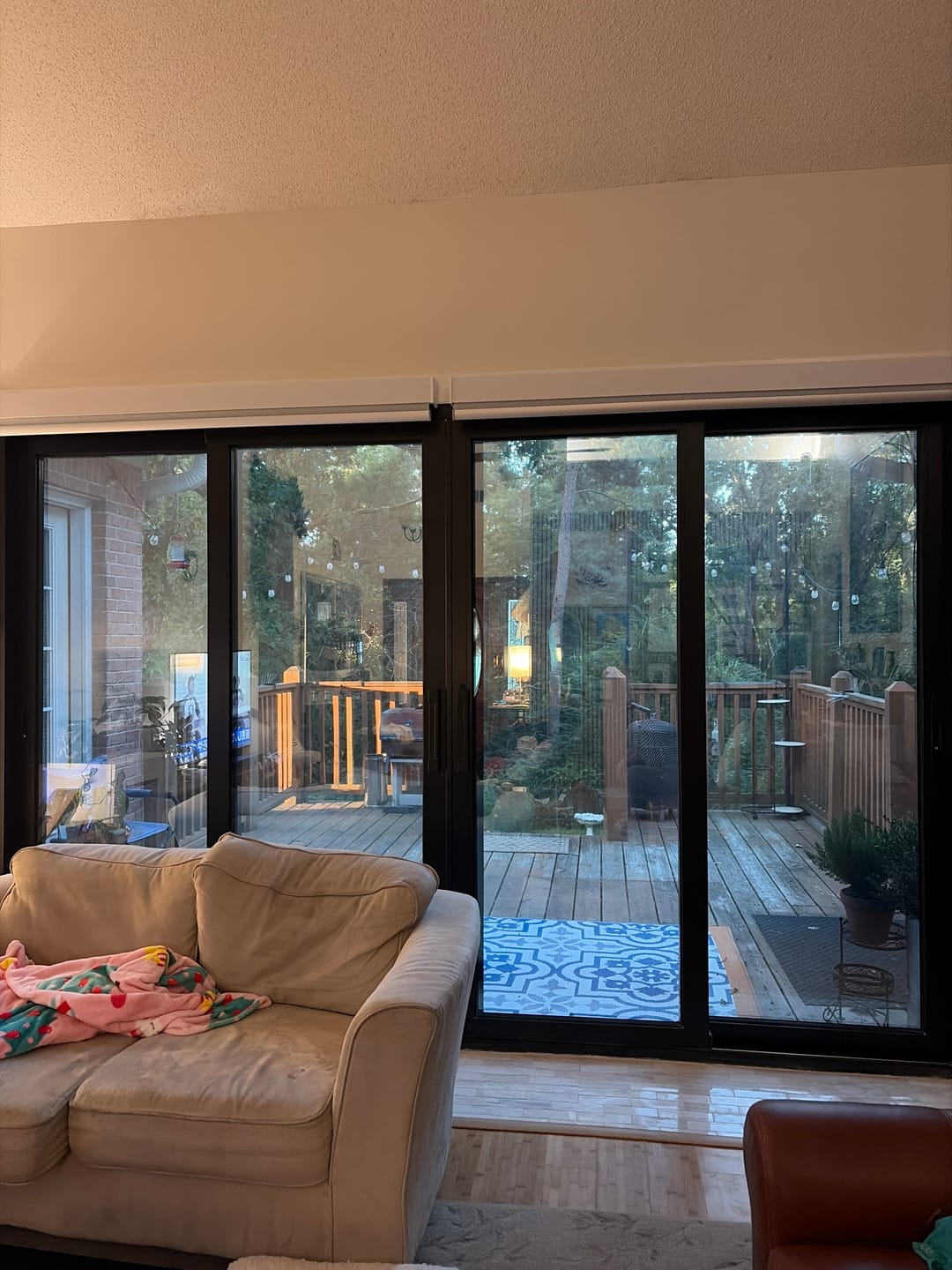 Customer photo review of SmartWings Motorized Light Filtering Roller Shades 70% Blackout Safari