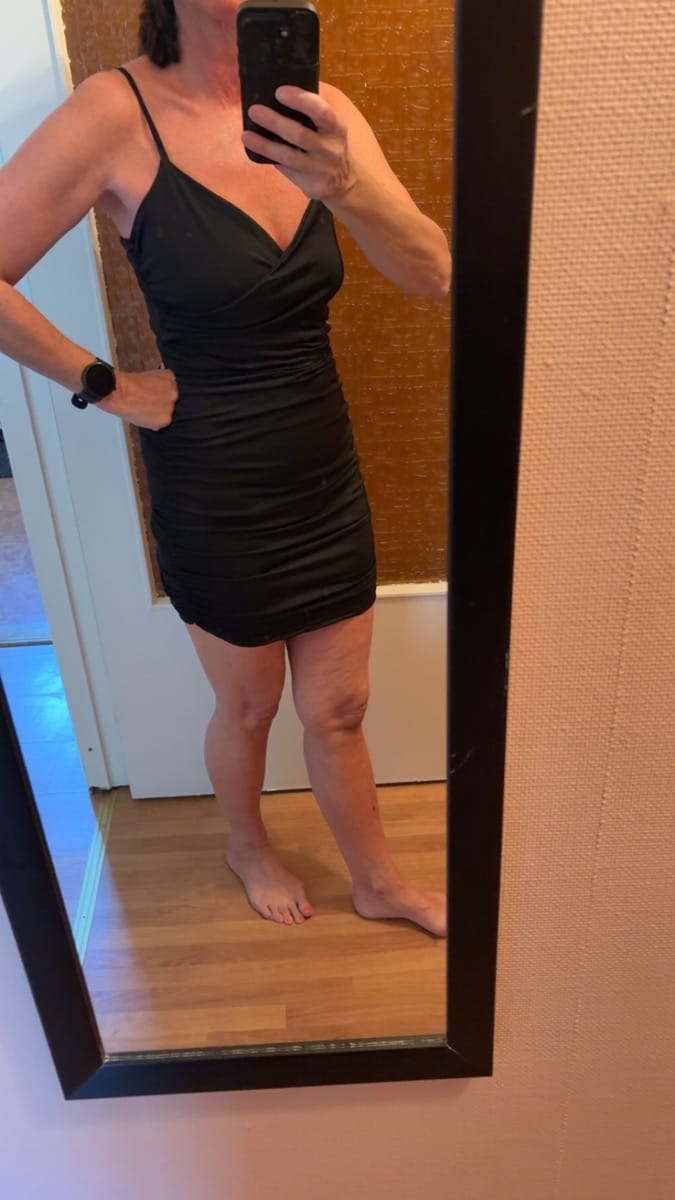 Customer photo review of Robe Courte Froncée à Bretelles