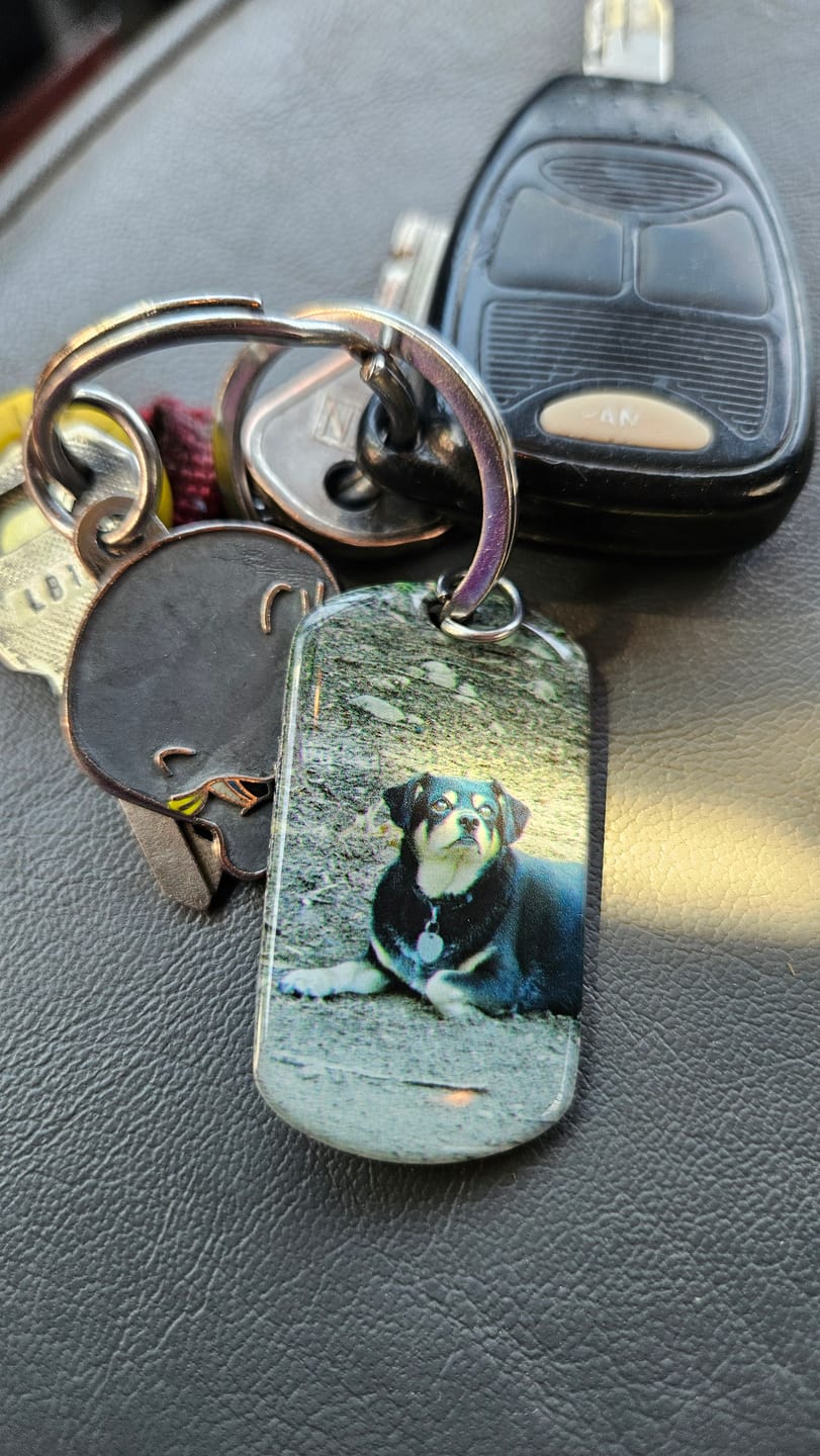 Customer photo review of DON'T CRY FOR ME I'M OK!! - UPLOAD IMAGE - PERSONALIZED KEYCHAIN