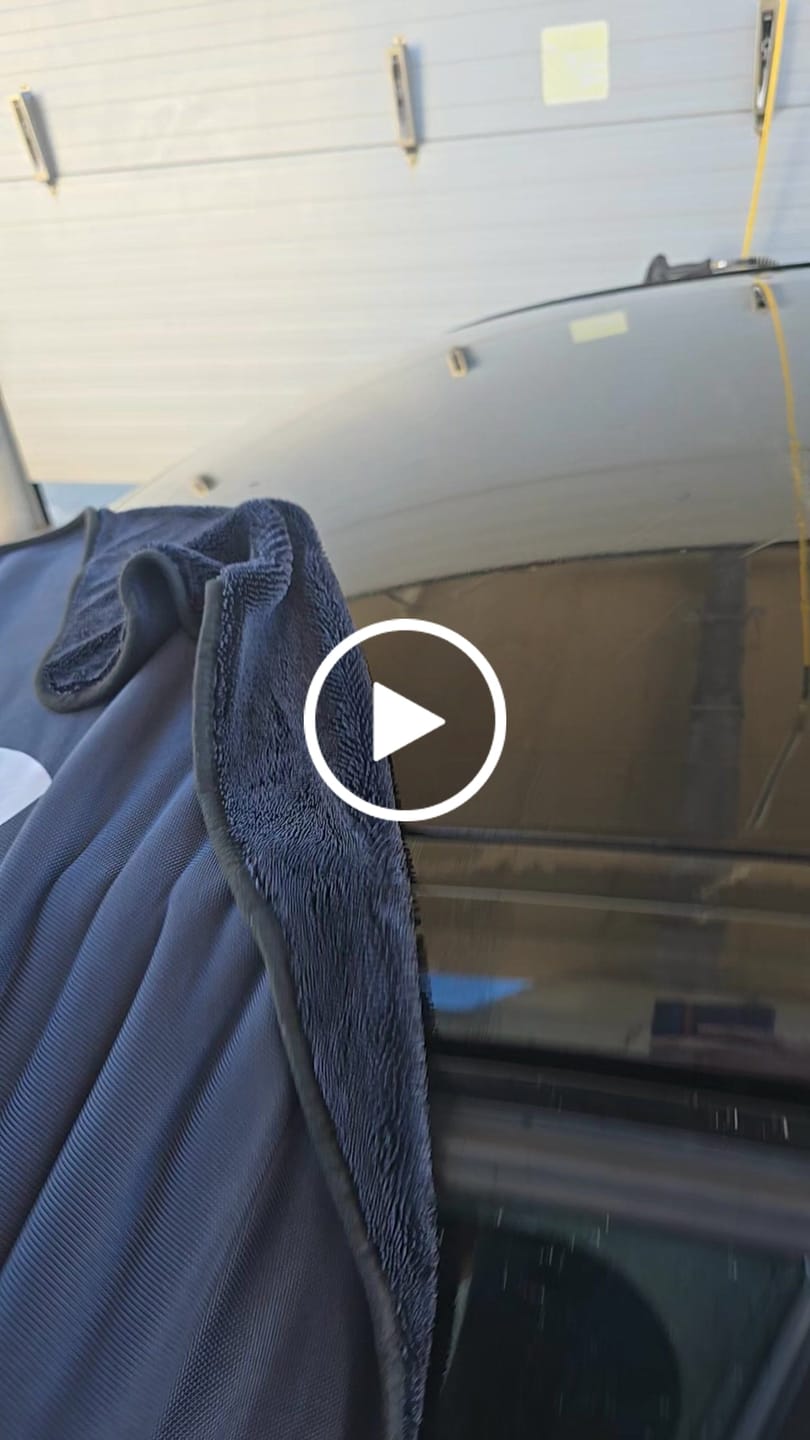 Customer video review of Pulloff Drying Towel