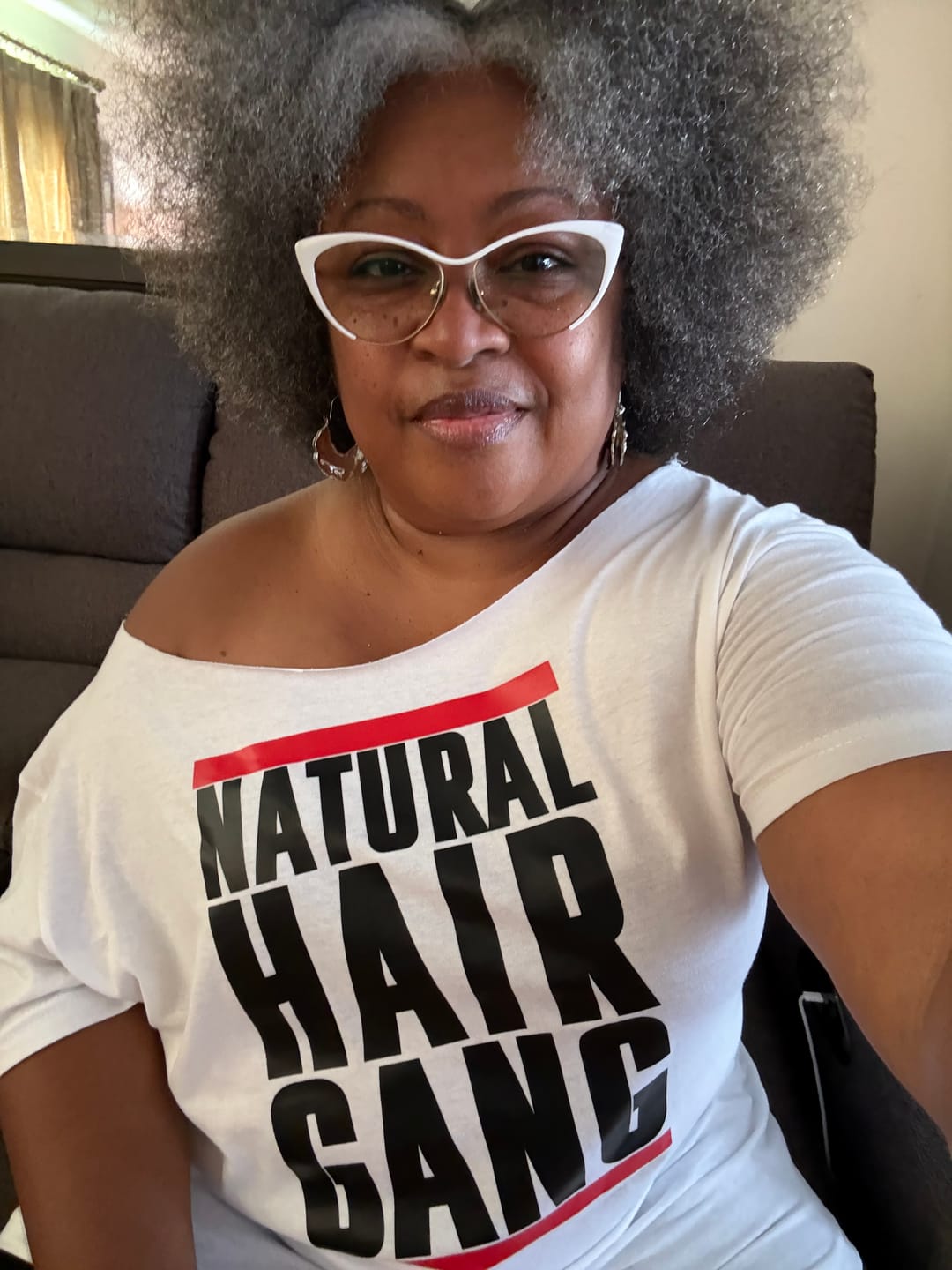 Customer photo review of Natural Hair Gang T-shirt (Wht)