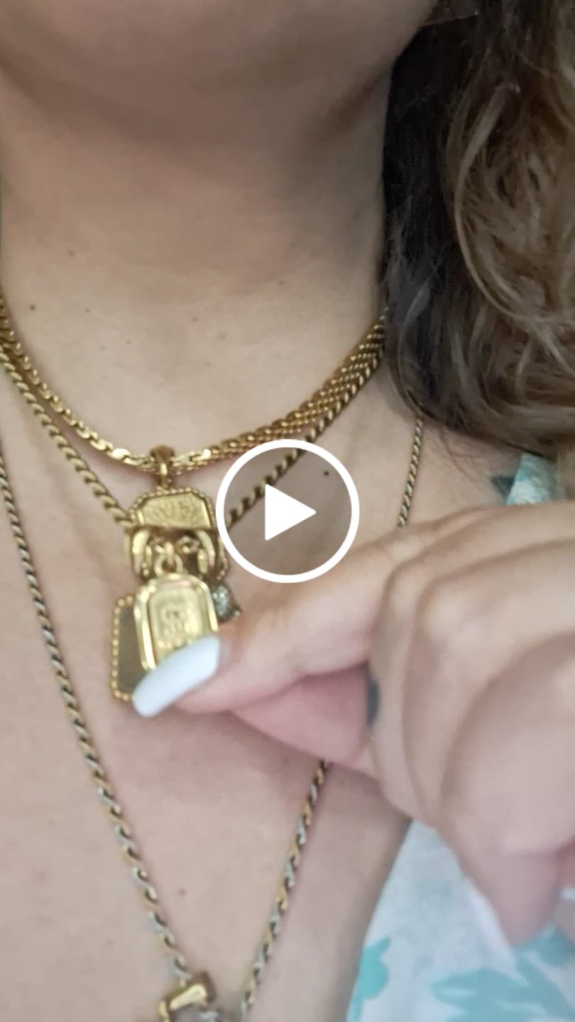 Customer video review of Ciondolo "Che sia follia"