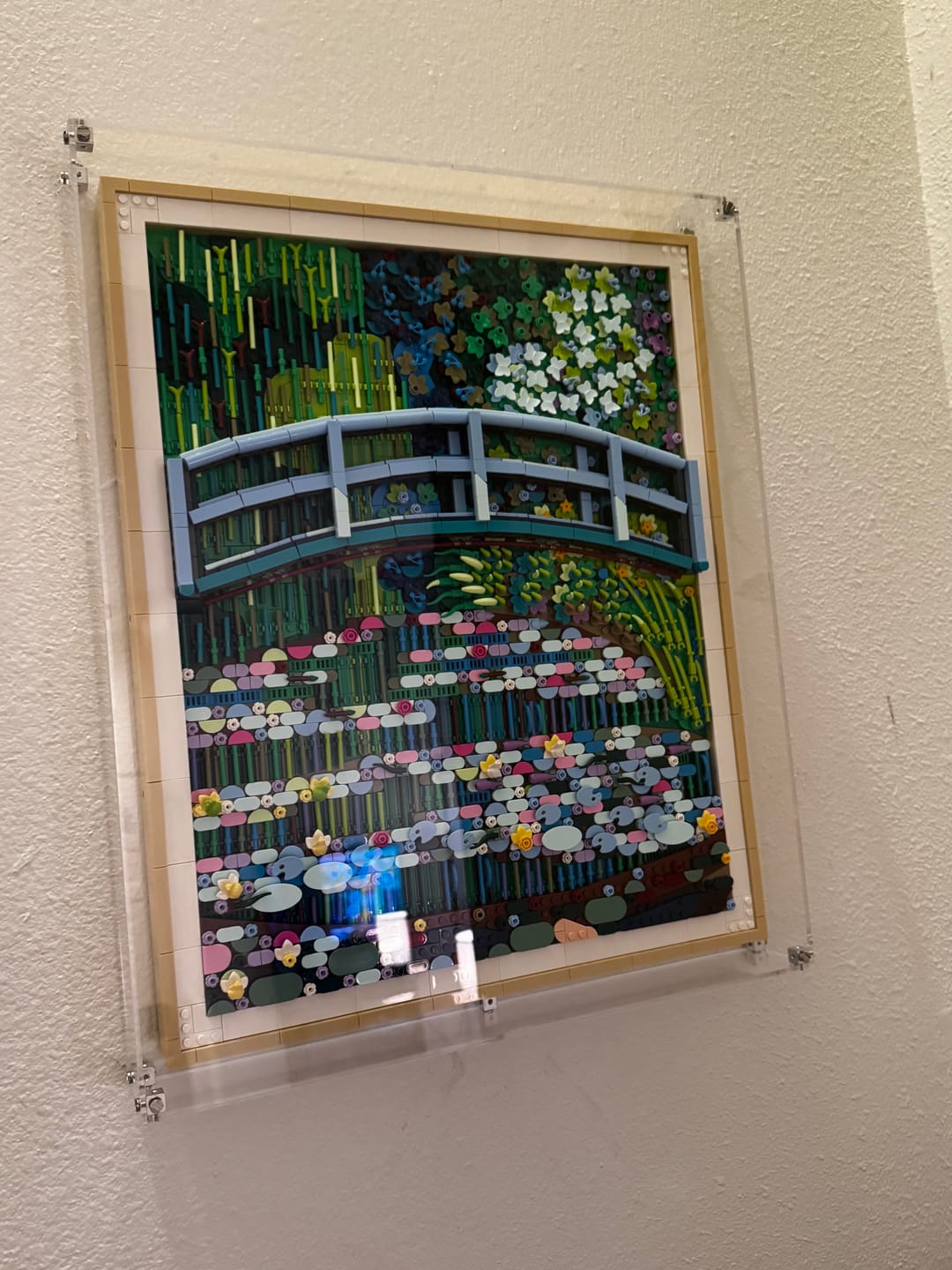 Customer photo review of Display Case for LEGO® 31220 Art Claude Monet – Bridge over a Pond of Water Lilies