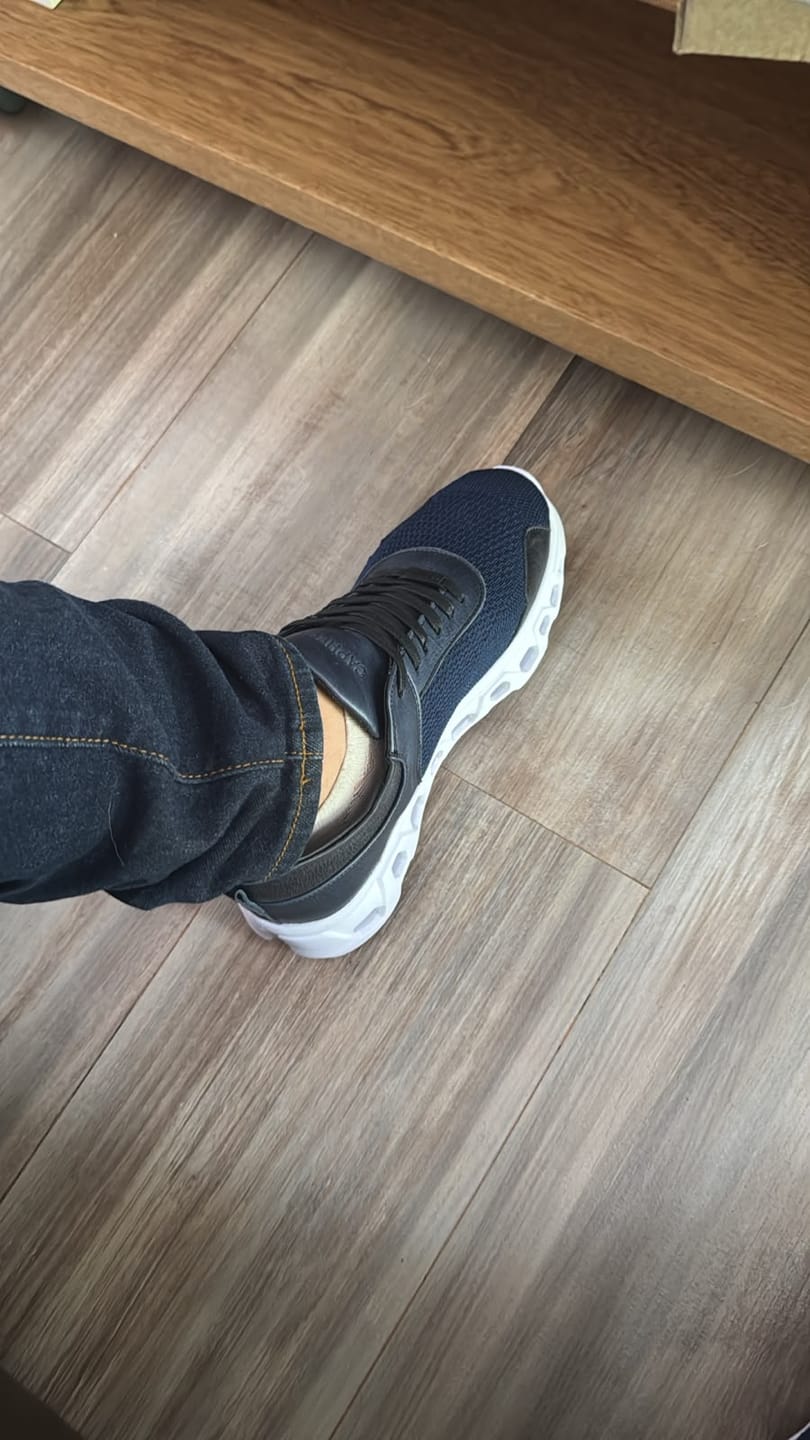 Customer photo review of TITAN AZUL