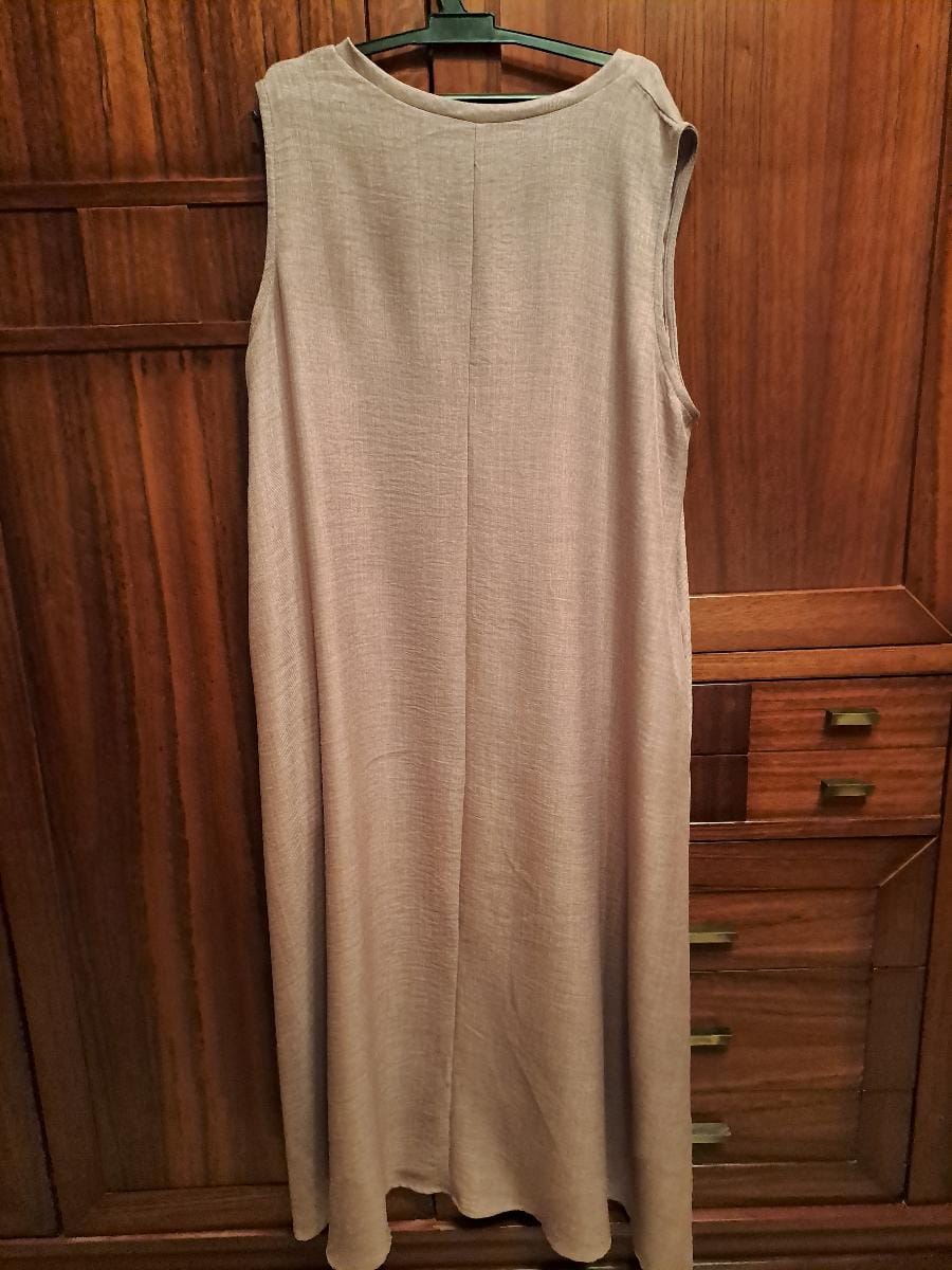 Customer photo review of Robe Longue Fluide à Col V