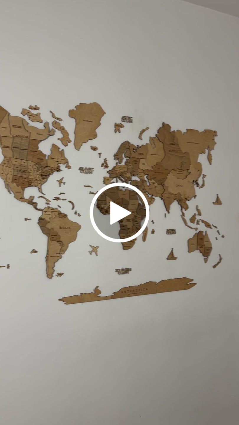 Customer video review of 3D Wooden World Map Gold