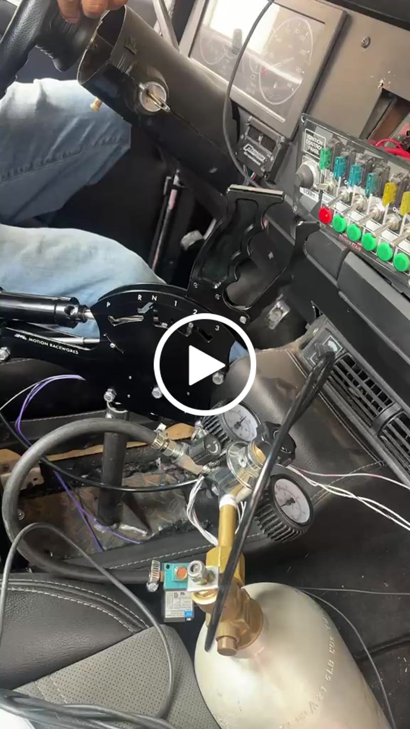 Customer video review of TH400 3 Speed Push To Shift Reverse Pattern Operator Series Billet Shifter Rear Exit