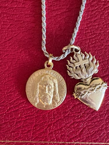 Customer photo review of Gold Medal Over Sterling 925 Holy Face Of Jesus - Holy Shroud - Oviedo Sindone