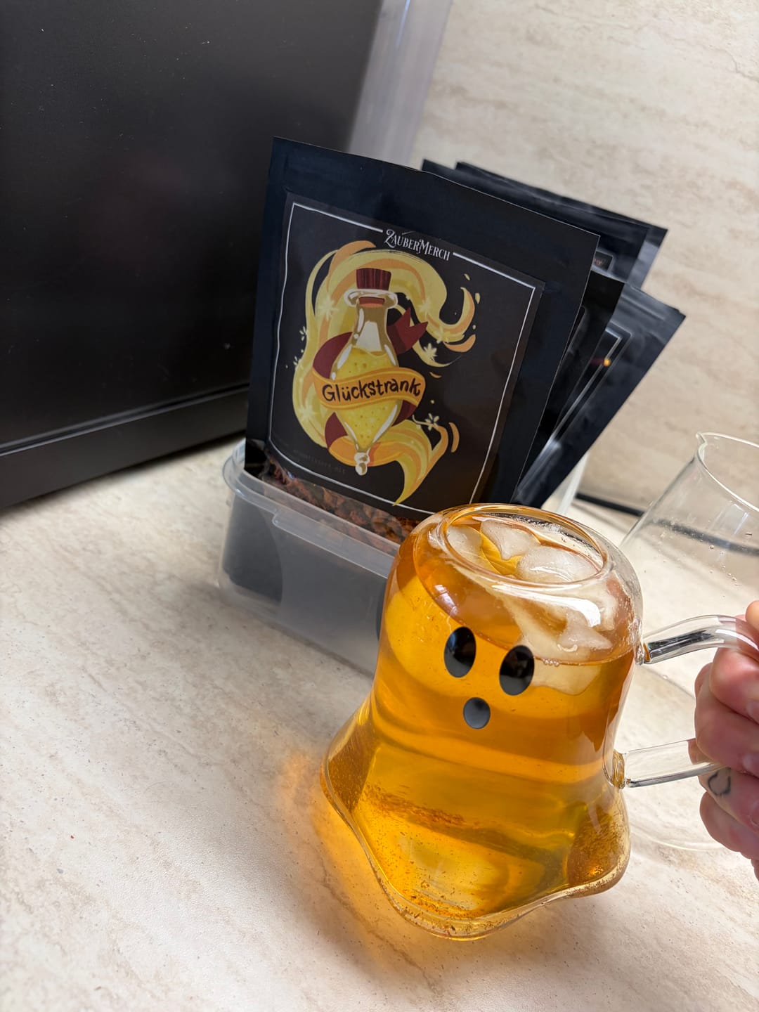 Customer photo review of Geister-Tasse aus Glas
