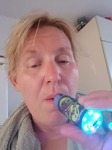 Customer photo review of JNR - Alien 10K - Puff Jetable / Disposable