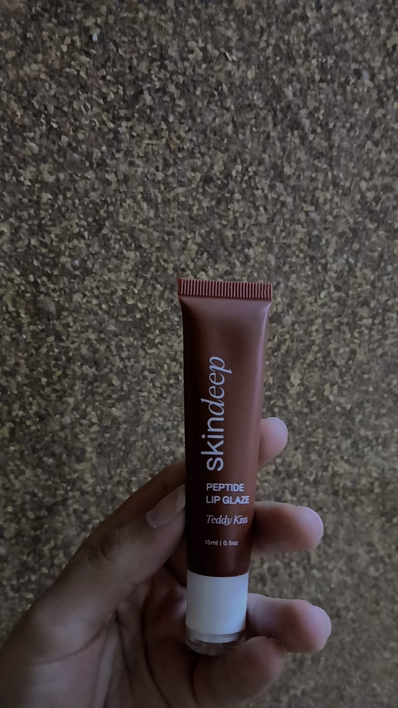Customer photo review of Peptide Lip Glaze