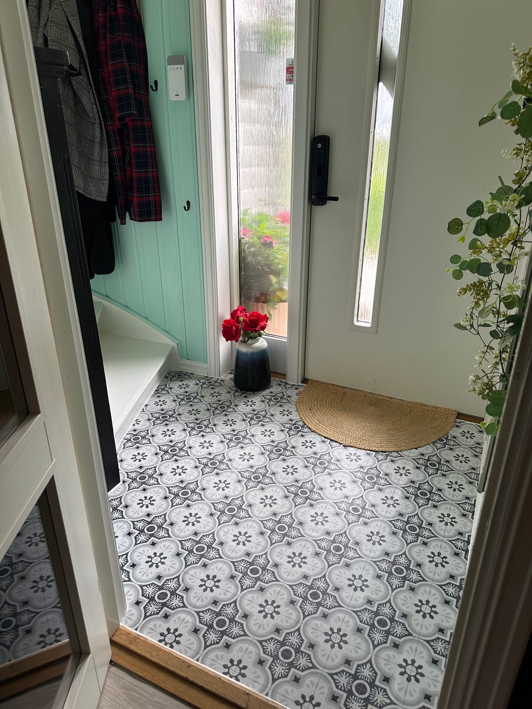Customer photo review of 8-pk Copenhagen selvklebende fliser 40 x 40 cm