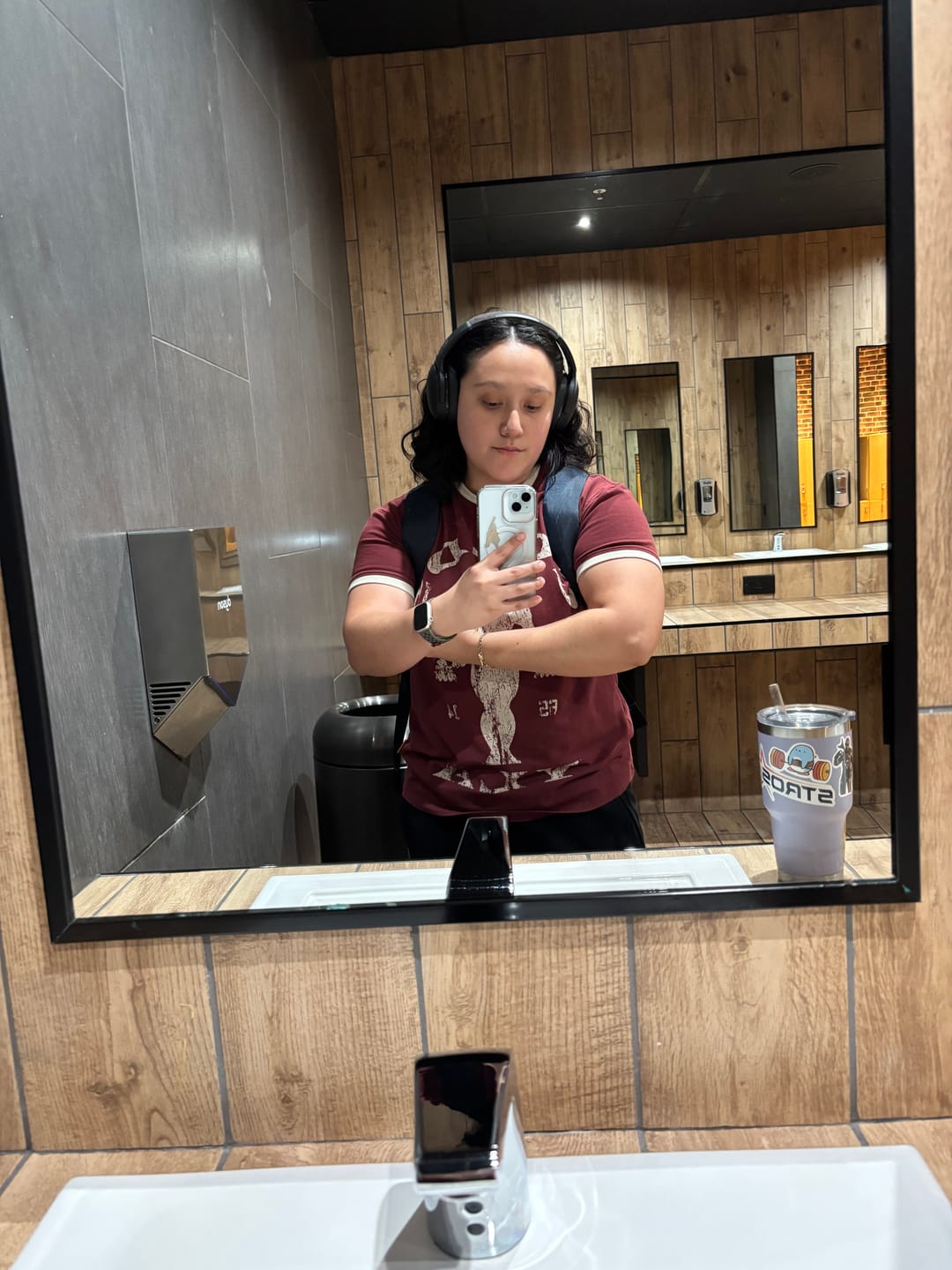 Customer photo review of 4009 - Golds Gym Ringer Tees