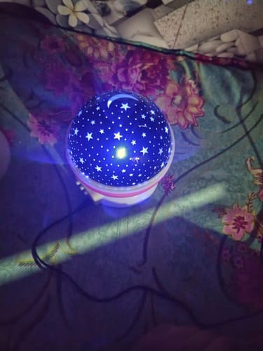Customer photo review of 4k Galaxy Projector Bluetooth Speaker 360° Rotation