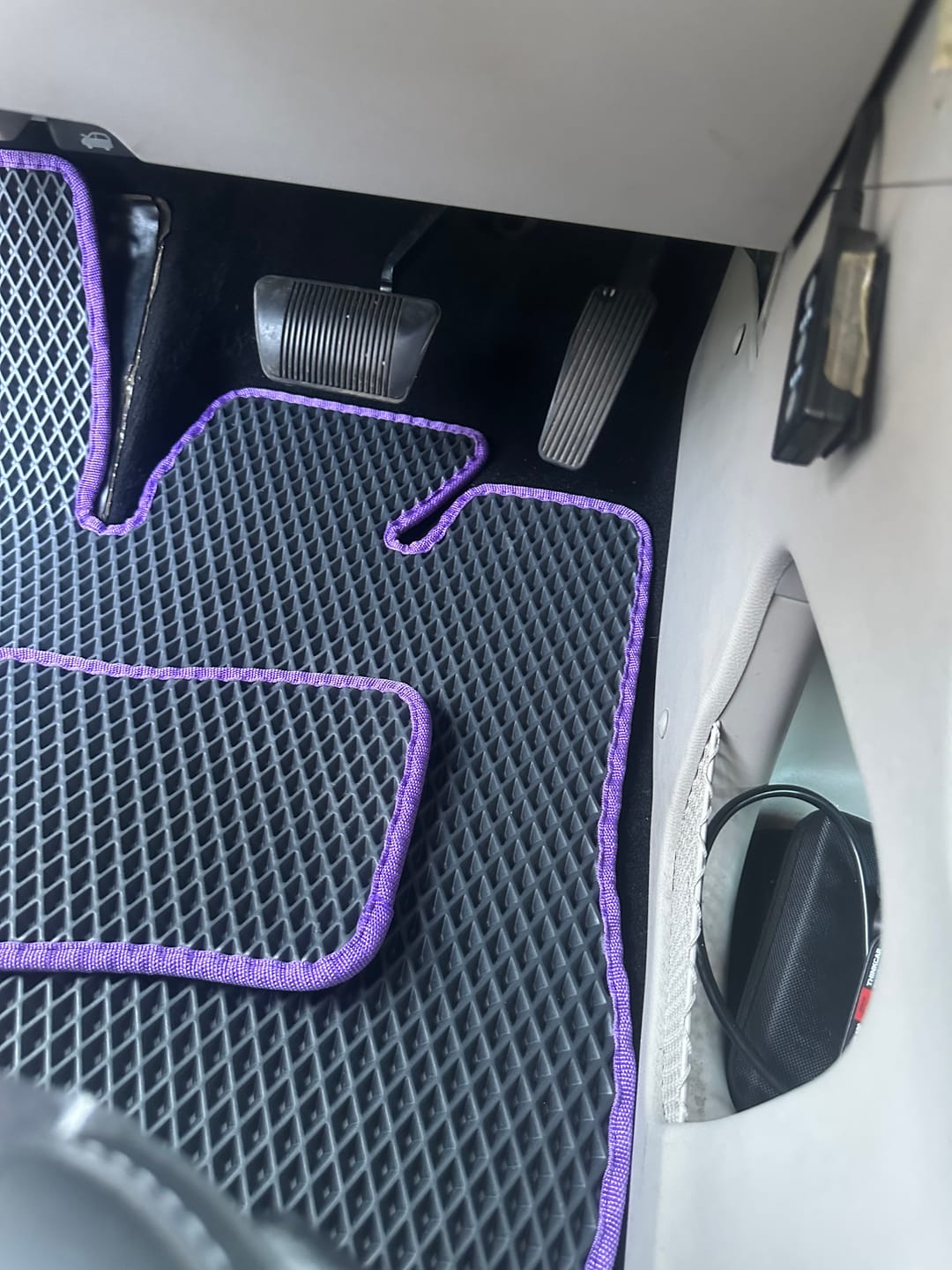 Customer photo review of Fußmatten für Van - Komplettset