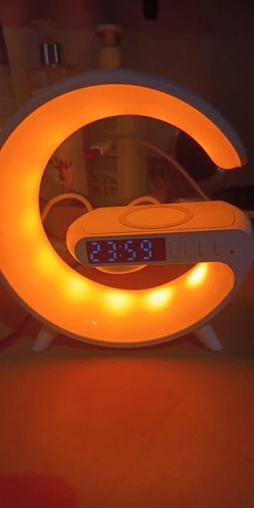 Customer photo review of Wireless Charging Station, Alarm Clock & Speaker