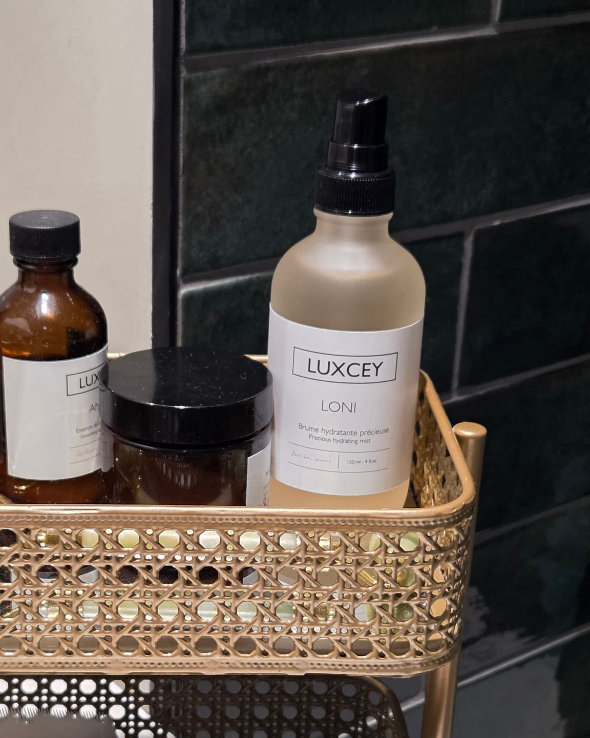 Customer photo review of Loni - Hydrating Mist