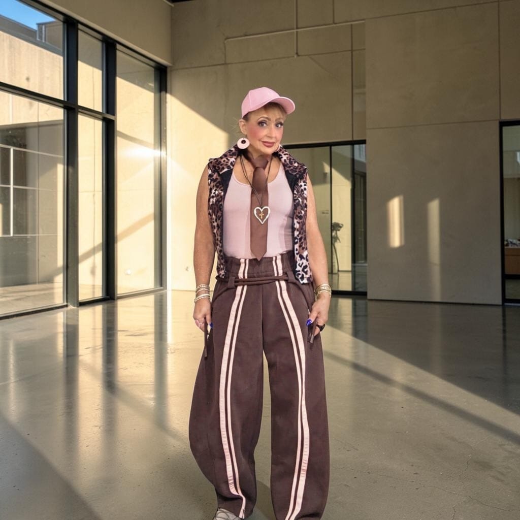Customer photo review of Aelfric Eden Stripe Super Baggy Barrel Sweatpants