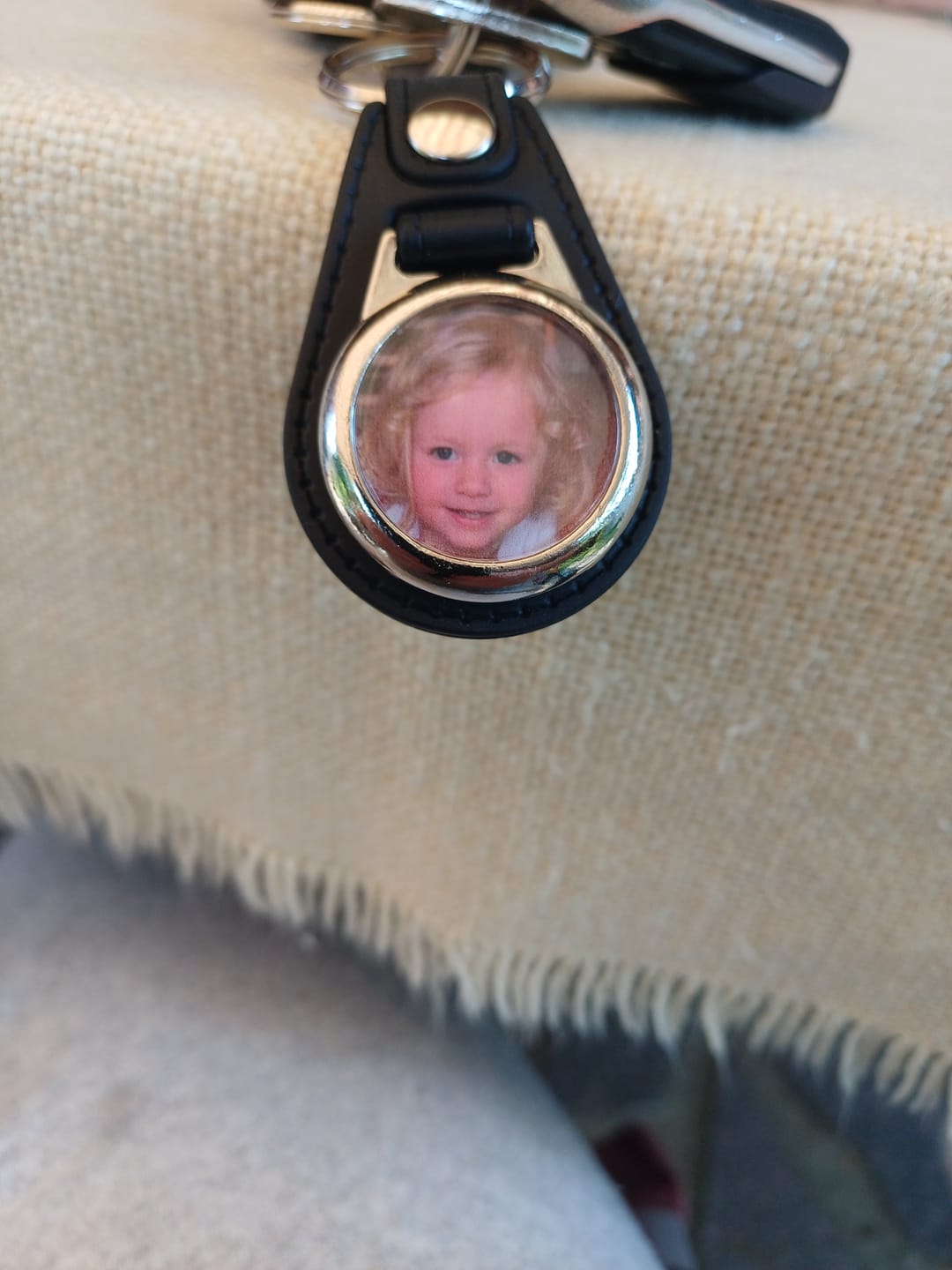 Customer photo review of Schlüsselanhänger-Bundle Rund 3x dein Foto für nur 19,90 €