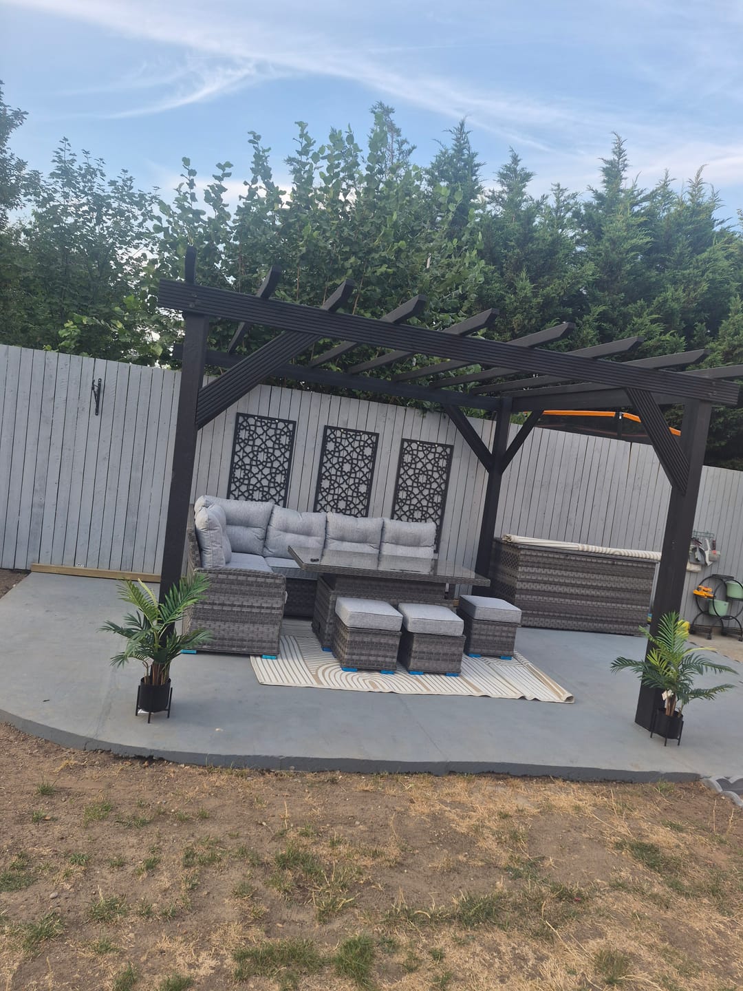 Customer photo review of 3 Black Alhambra Medium Screens - 5mm