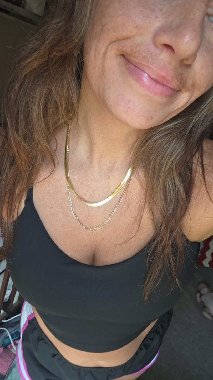 Customer photo review of Delayne 18k White Gold Plated Stacking Necklace Chain