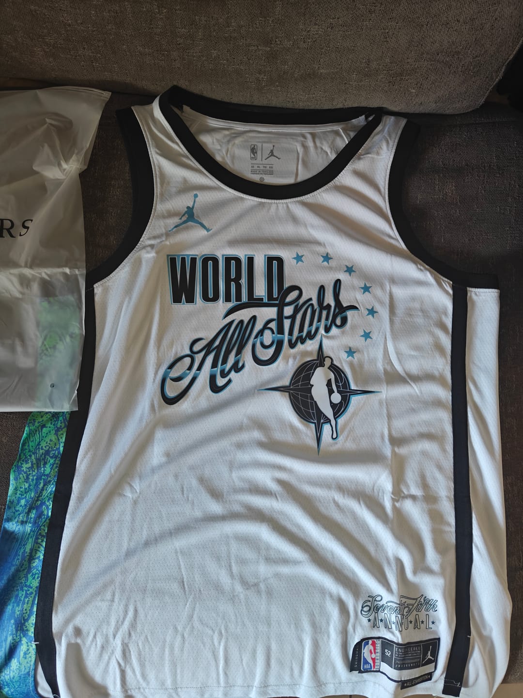 Customer photo review of גופיית NBA דני אבדיה אולסטאר – WORLD לבן 2026 | HOOPERS