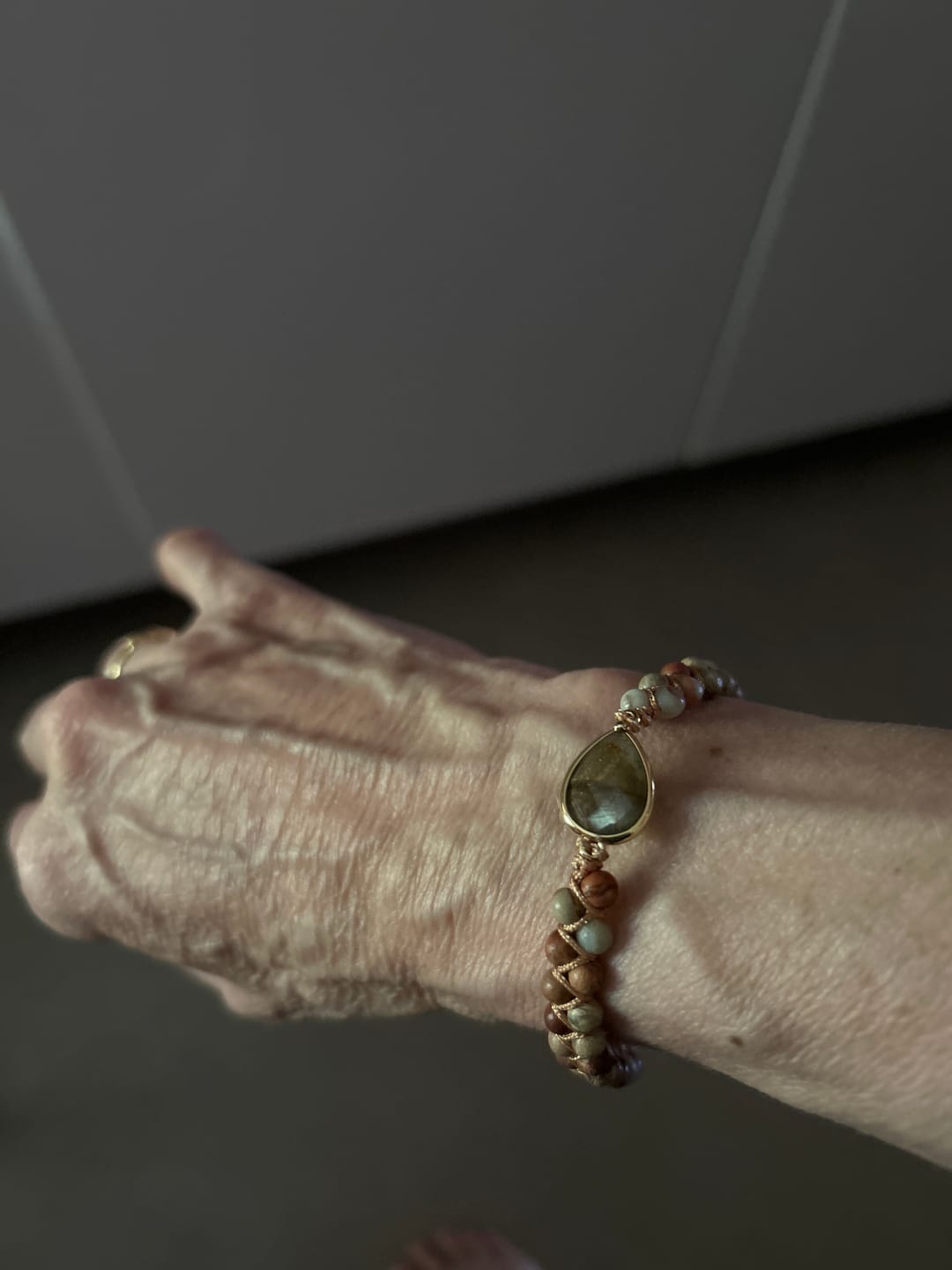 Customer photo review of Bracelet Tressé "Audace" en Jaspe & Labradorite