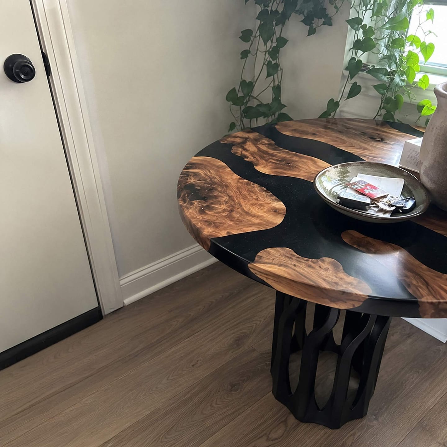 Customer photo review of Handcrafted Dining Table for Contemporary Home - 512 Diadem