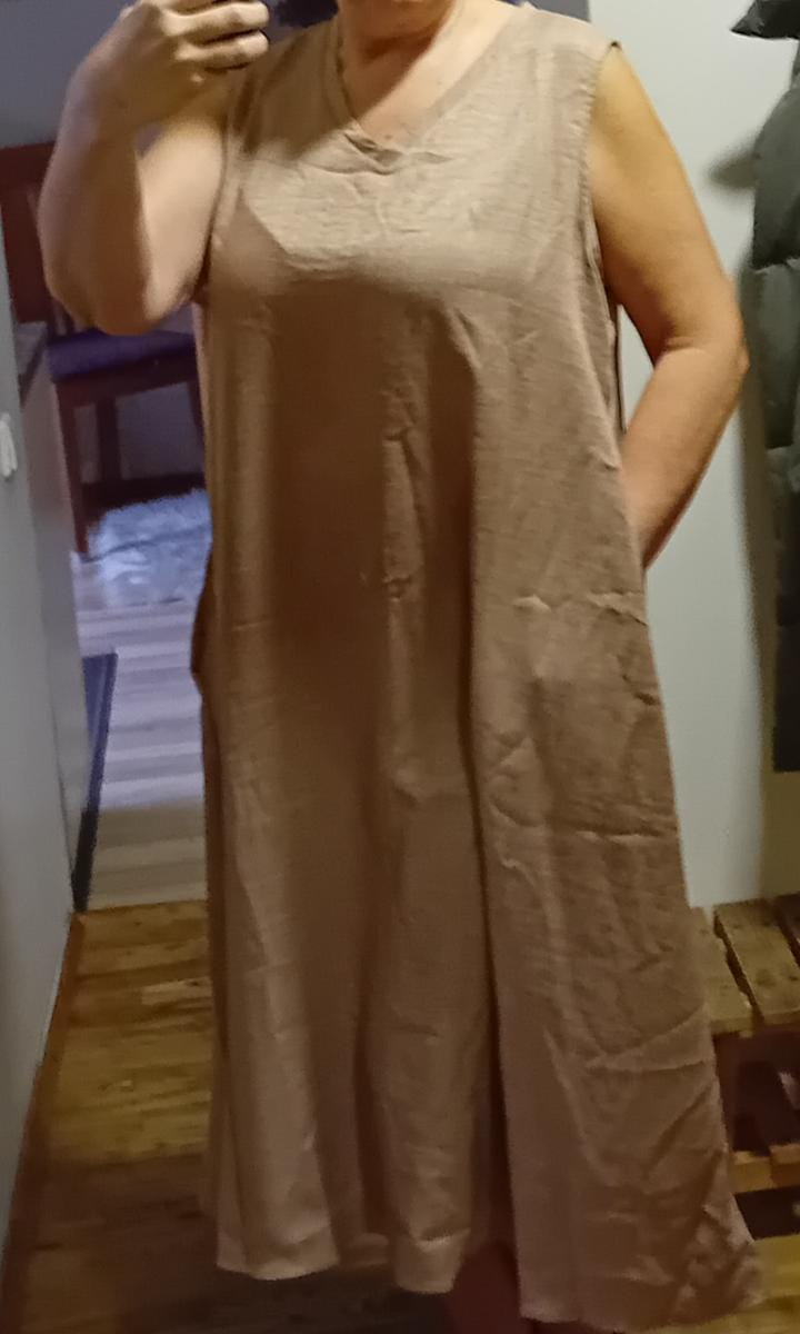 Customer photo review of Robe Longue Fluide à Col V