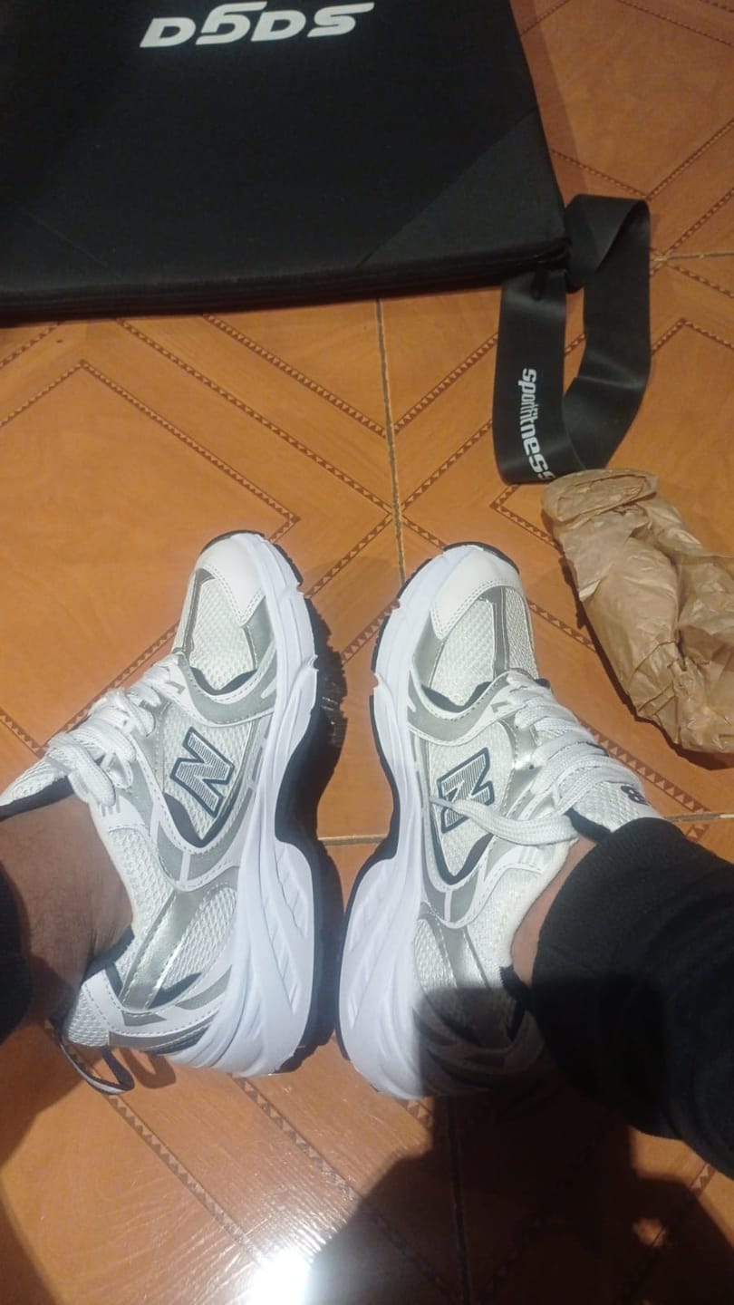 Customer photo review of NEW BALANCE 530