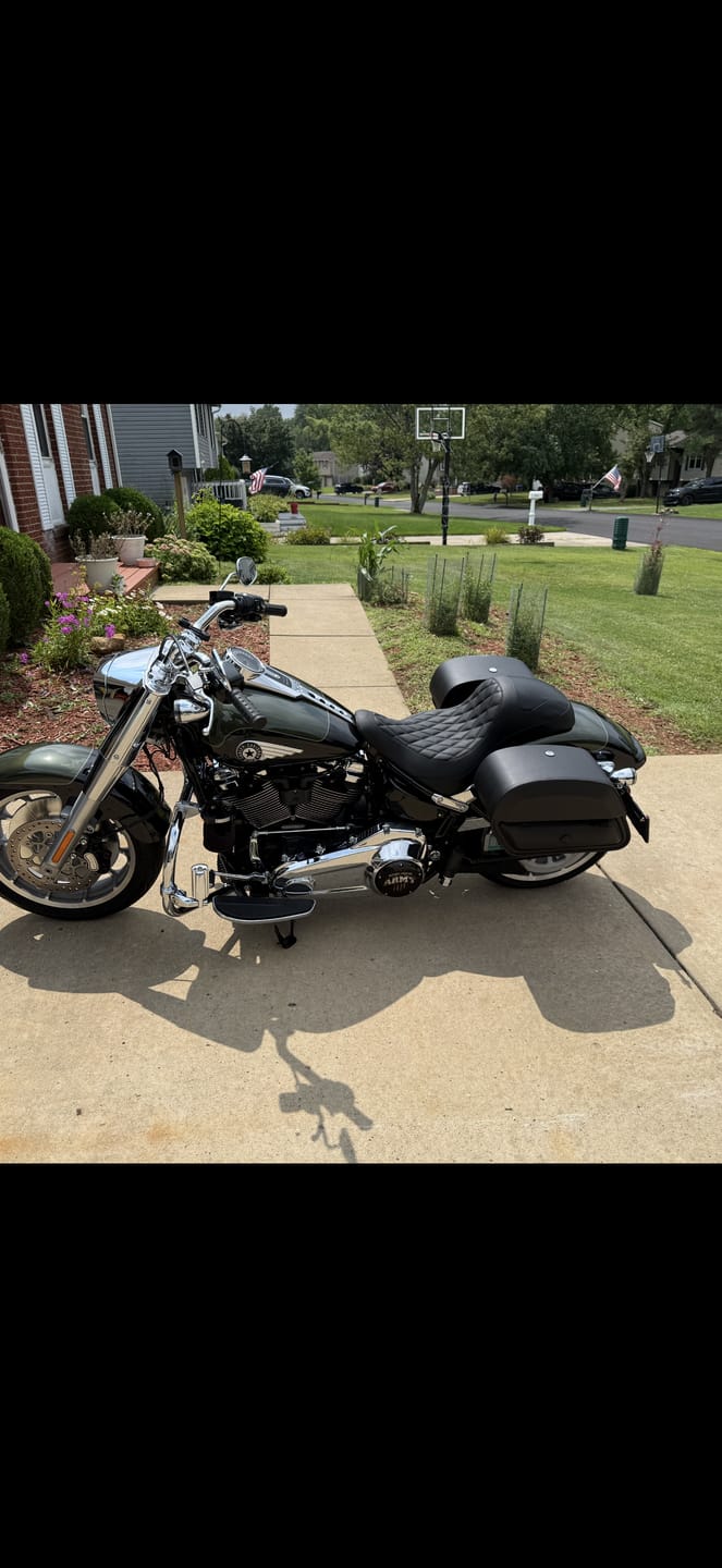 Customer photo review of 28L - Pantheon Medium Quick Mount Motorcycle Saddlebags For Harley Softail Fat Boy FLFB/S