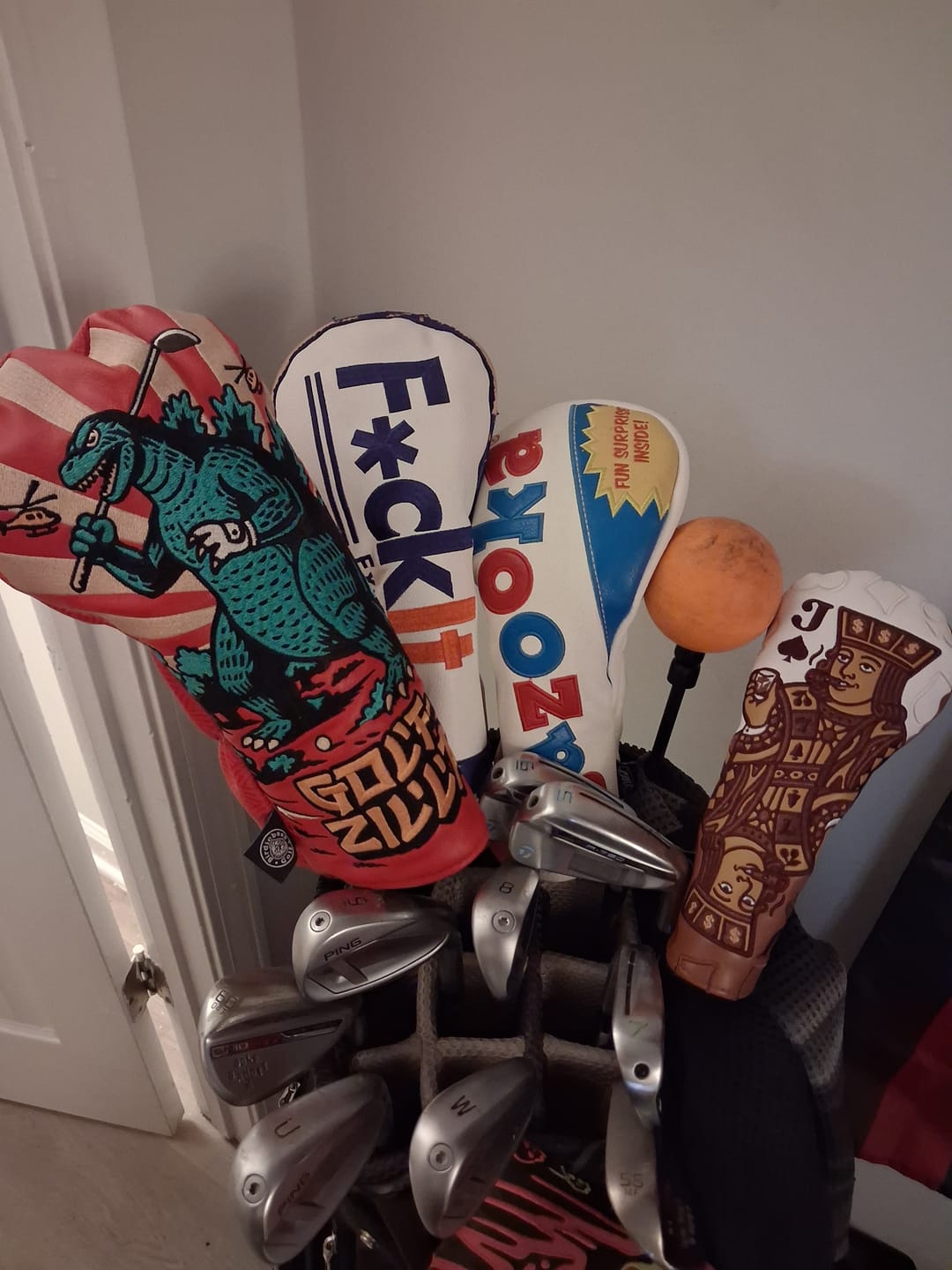 Customer photo review of Royal Flush(ed) Headcover