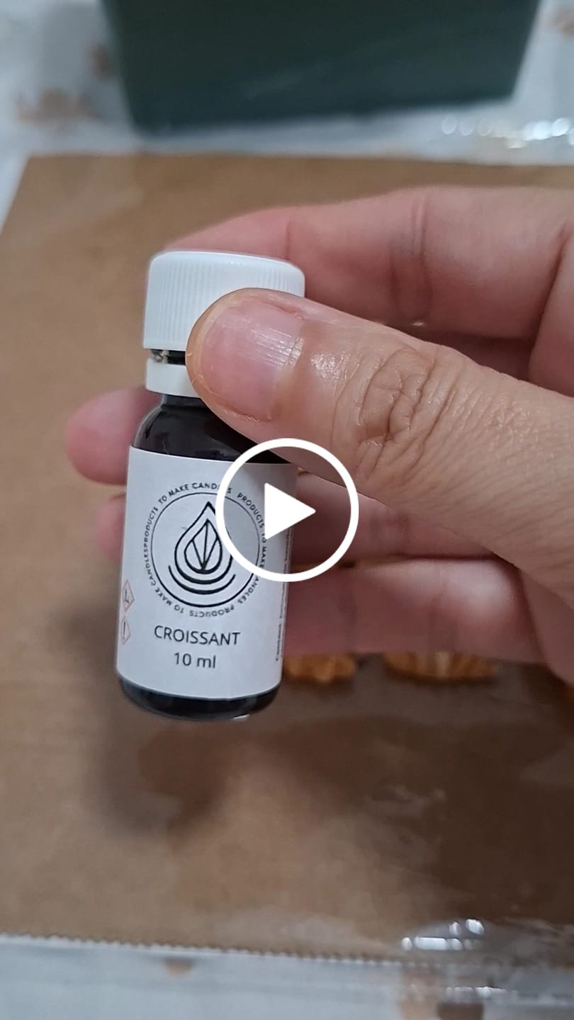 Customer video review of Fragancia CROISSANT