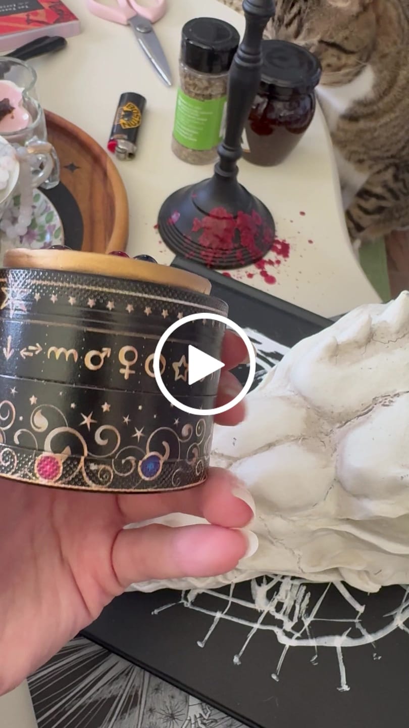 Customer video review of DIVINATION GRINDER