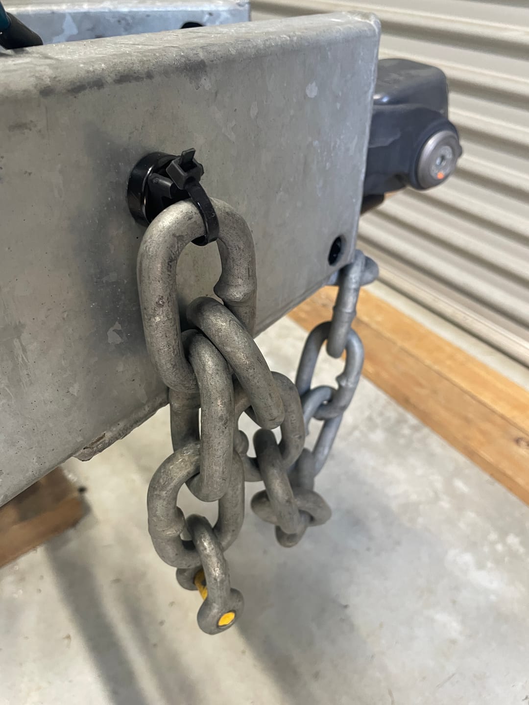 Customer photo review of ZBAD1 - Magnet Cable Tie Holders