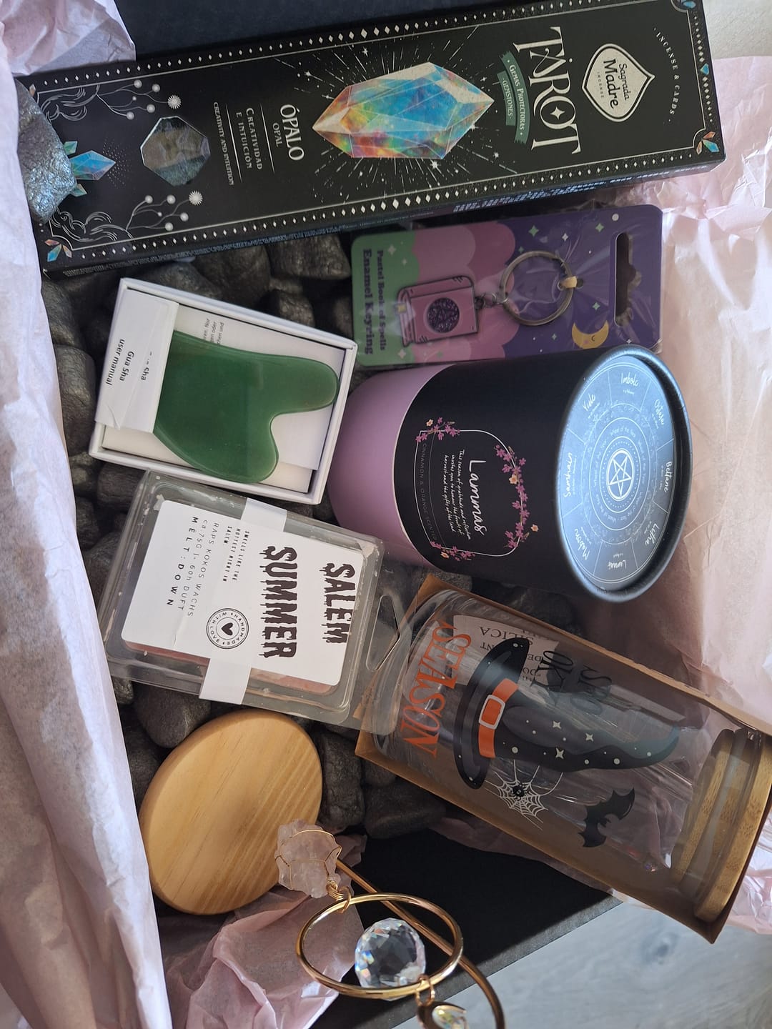 Customer photo review of Witchy Box August (Monatlich wechselnd & limtiert)