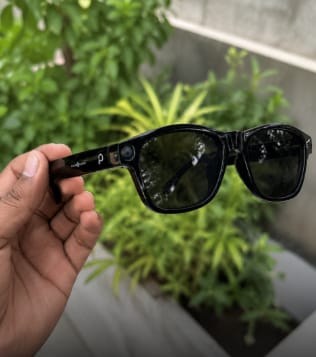 Customer photo review of Seeq