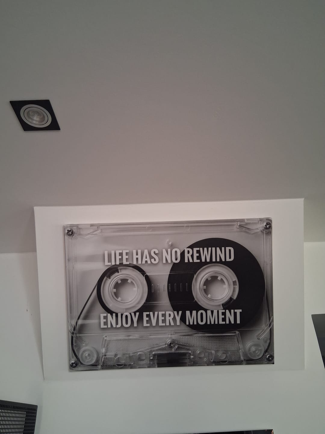Customer photo review of Kaseta Life Has No Rewind | Obraz