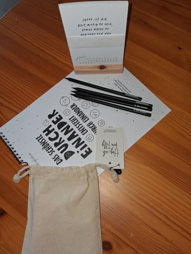 Customer photo review of Tischkalender 2027