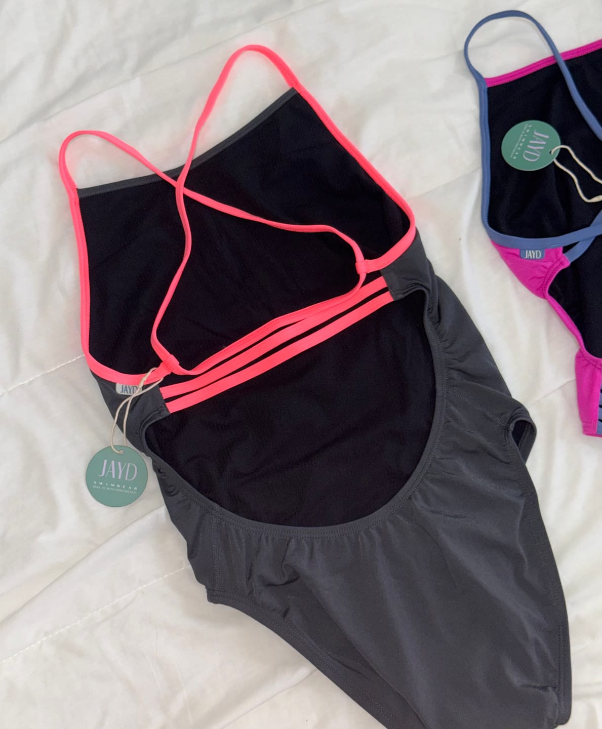 Customer photo review of PRE-ORDER || AIRLIE ONE PIECE - Carbon | Vibe