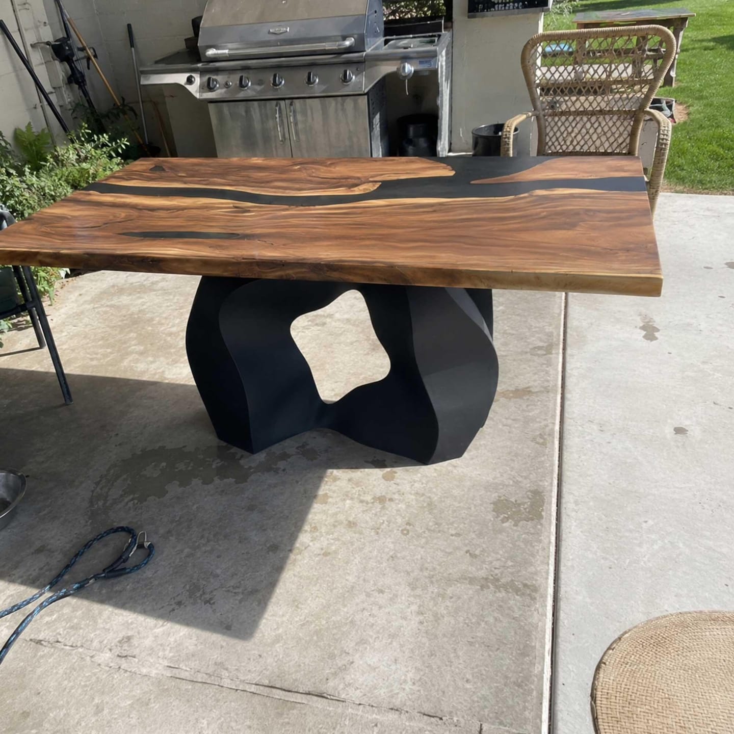 Customer photo review of Dining Table with Rocky Metal Table Base for Rectangular Top - 503