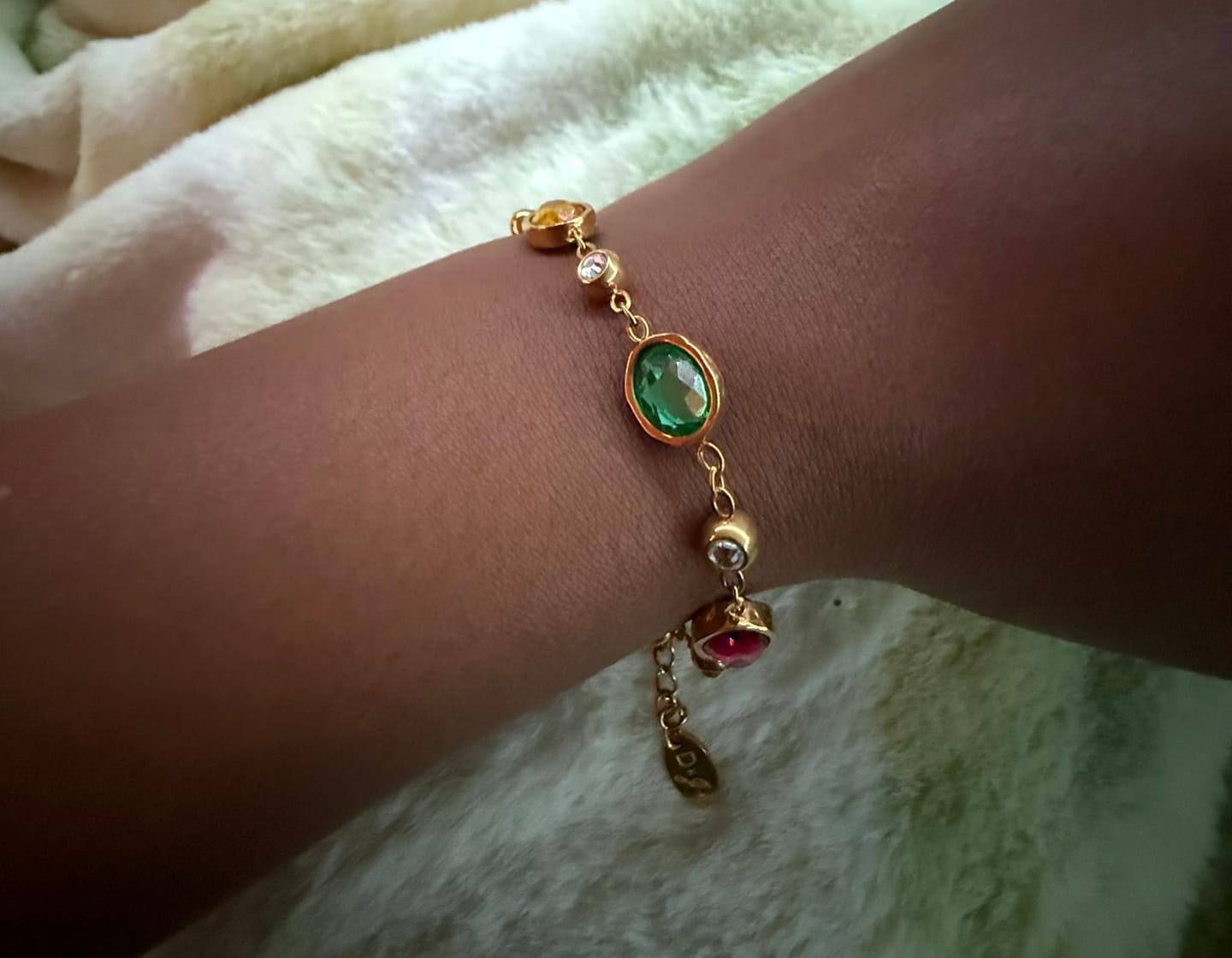 Customer photo review of Viva Color Bracelet