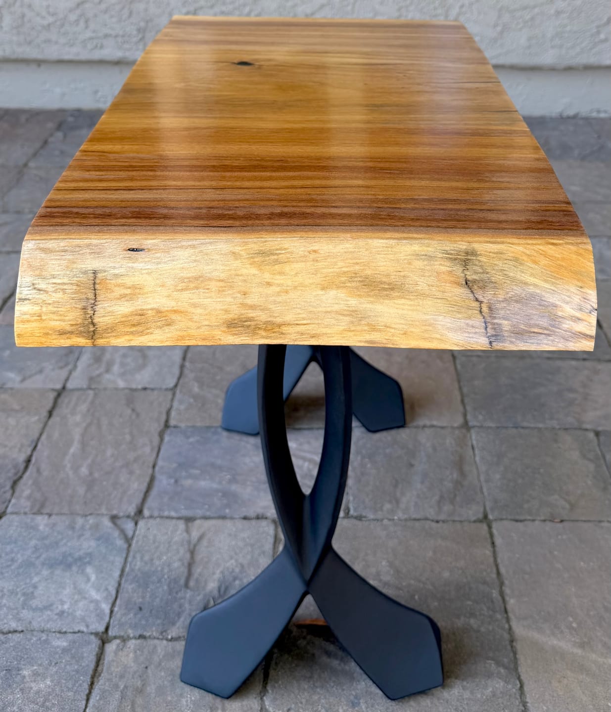 Customer photo review of Bench Legs 108/128 Curva 16" H Curved Metal Furniture Legs