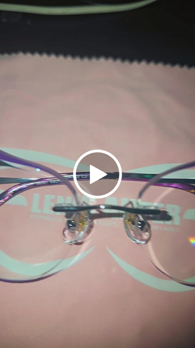 Customer video review of Flare Eyeglasses