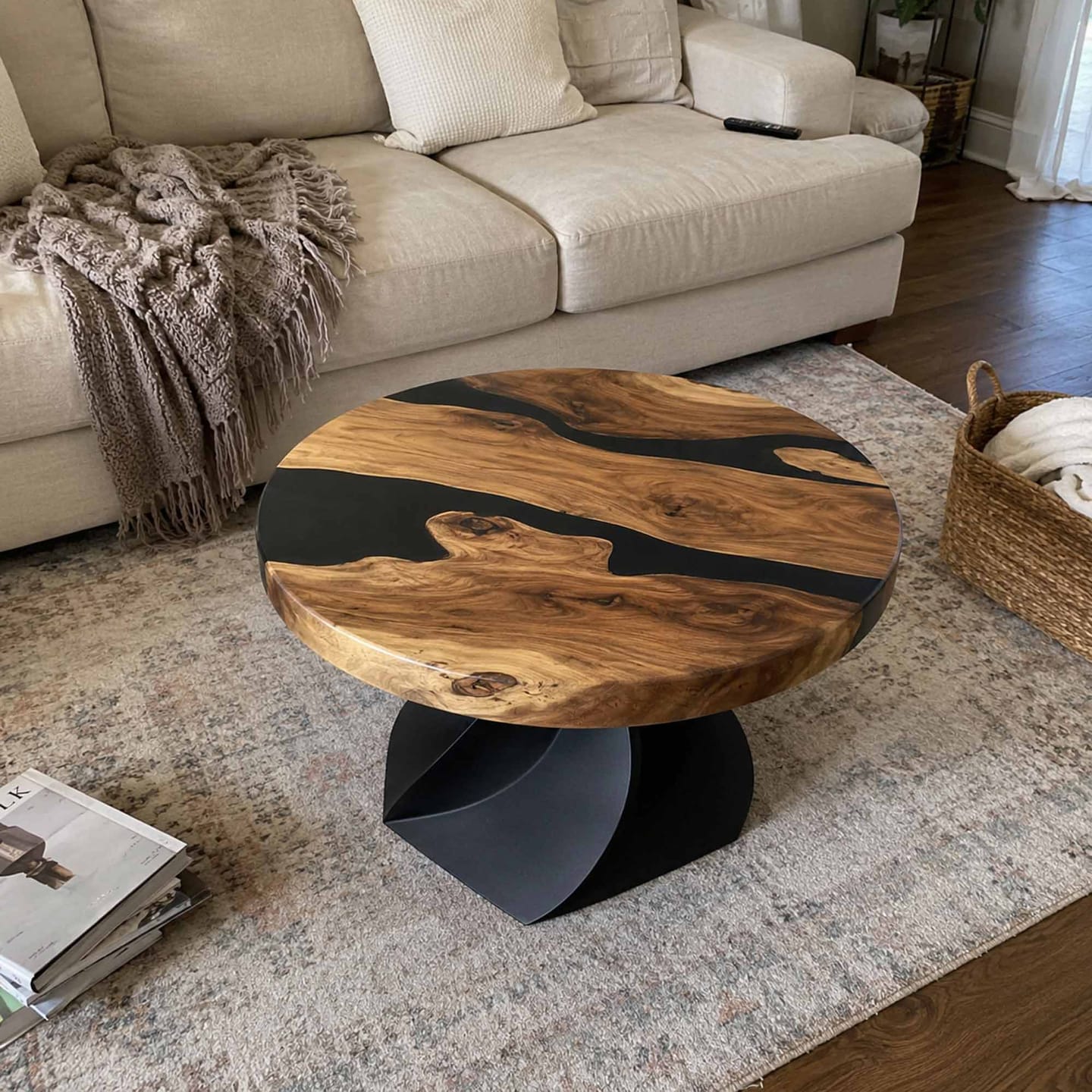 Customer photo review of Coffee Table for Handcrafted Modern Design - 106 Papao