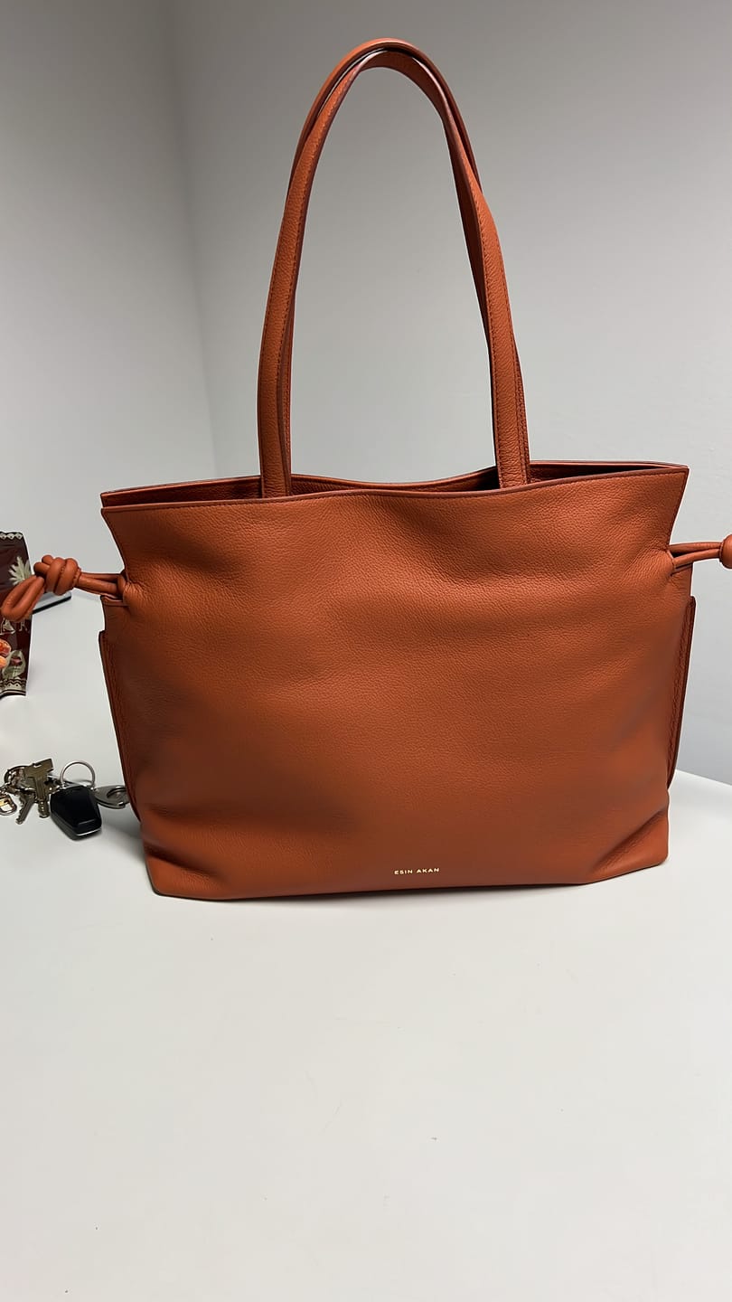 Customer photo review of Large Emma Laptop Tote